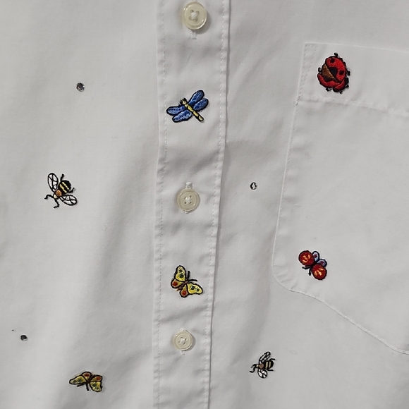 Embroidered White Women's Shirt - Picture 2 of 4